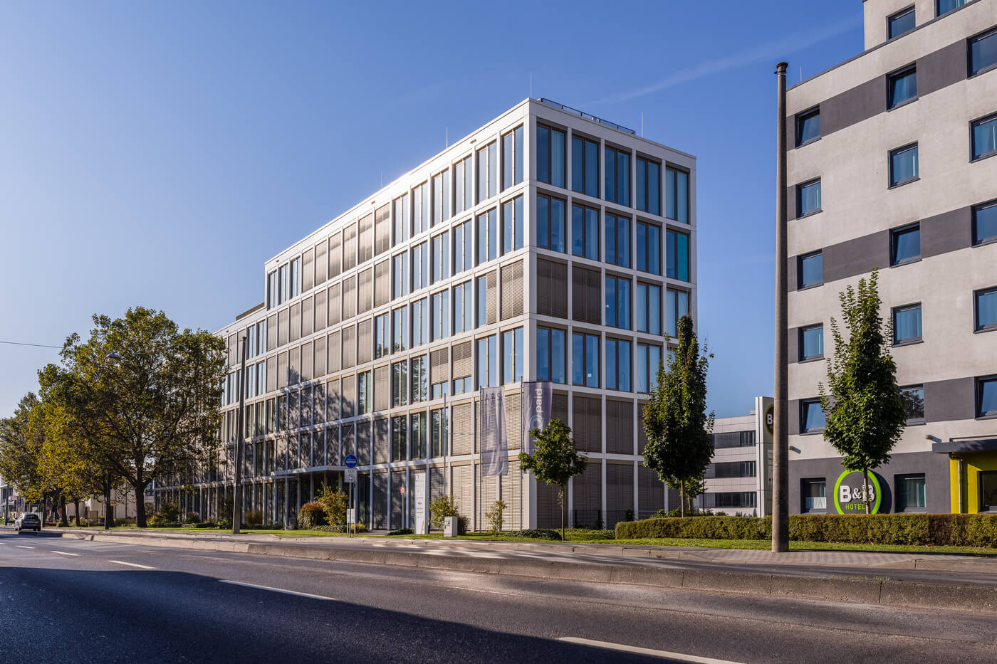 Objekt: Bürogebäude Ort: Wiesbaden Gewerke: Heizung, Sanitär, Kälte _